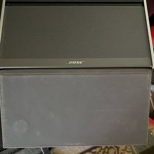 Bose sound link Bluetooth speaker model 404800.